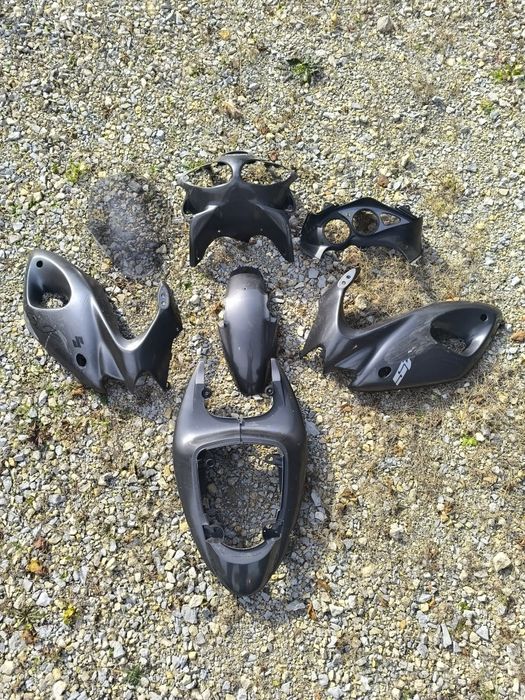 Suzuki SV 650S Gaznik 98- plastiki owiewki czacha boczki szyba zestaw