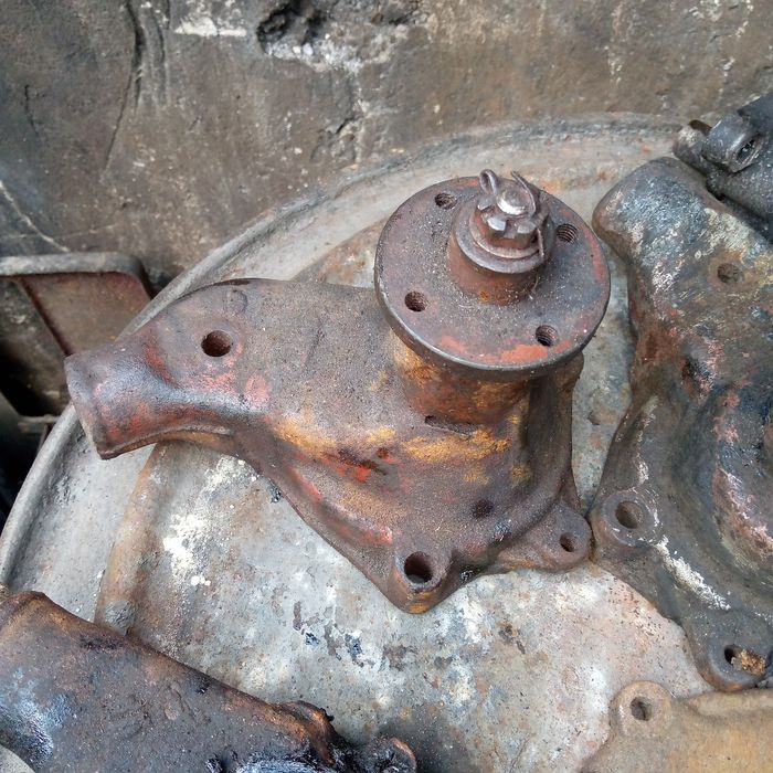Помпа газ 51,52  ціна 500гр