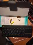 Клавіатура бездротова Logitech Touch K400 Plus UA Black