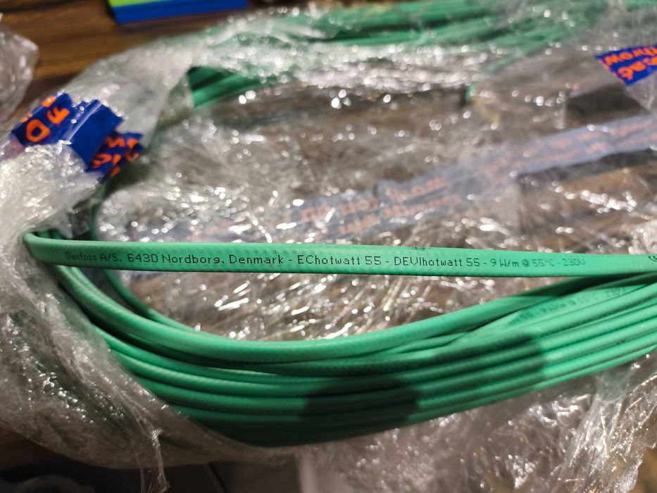 Kabel grzewczy DEVIhotwatt 55 9W/m 55 stopni