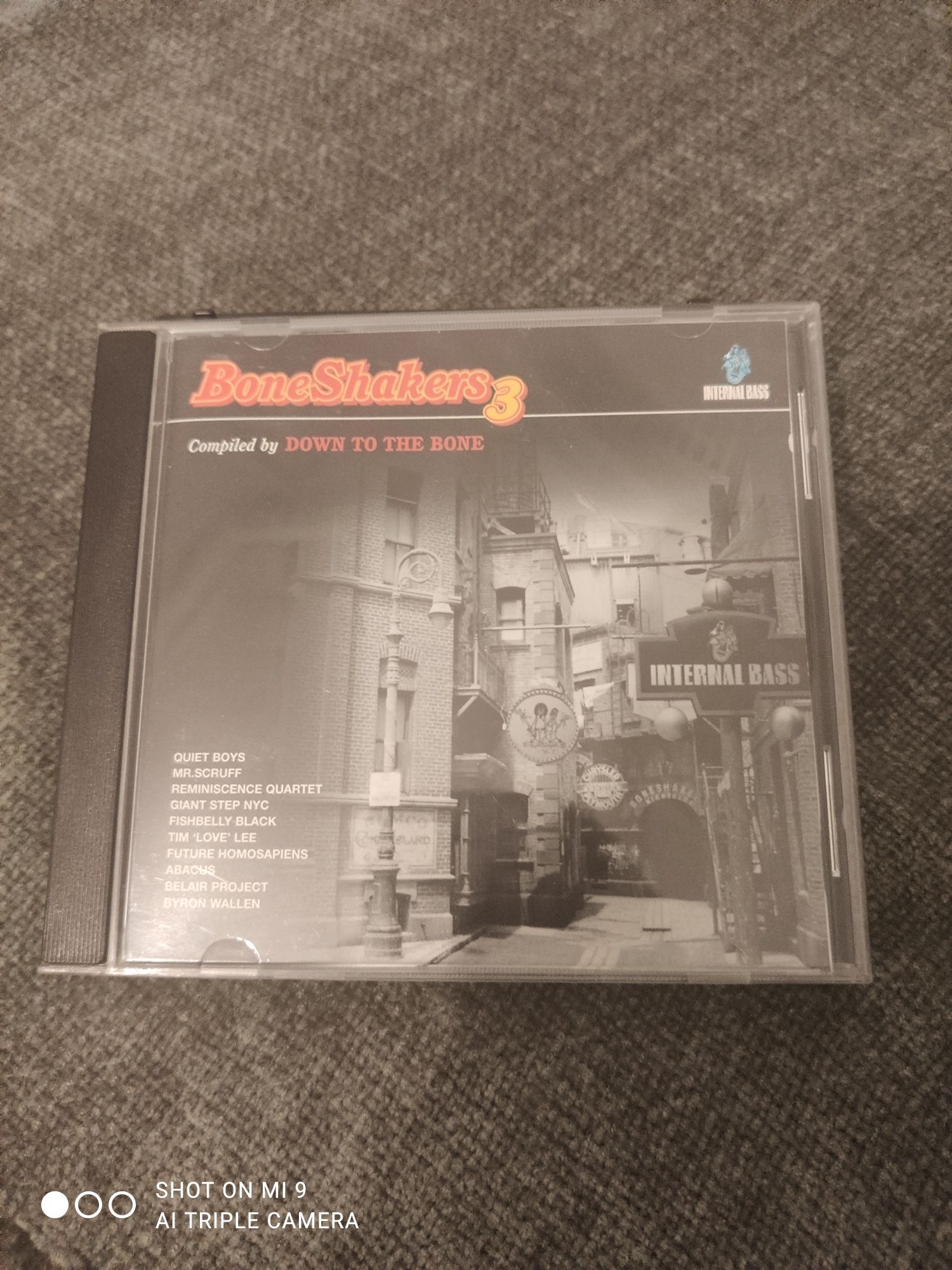(CD) Boneshakers 3 - compilado por Down to the Bone