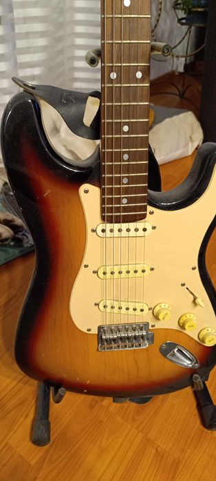 Gitara elektryczna Squier Stratocaster