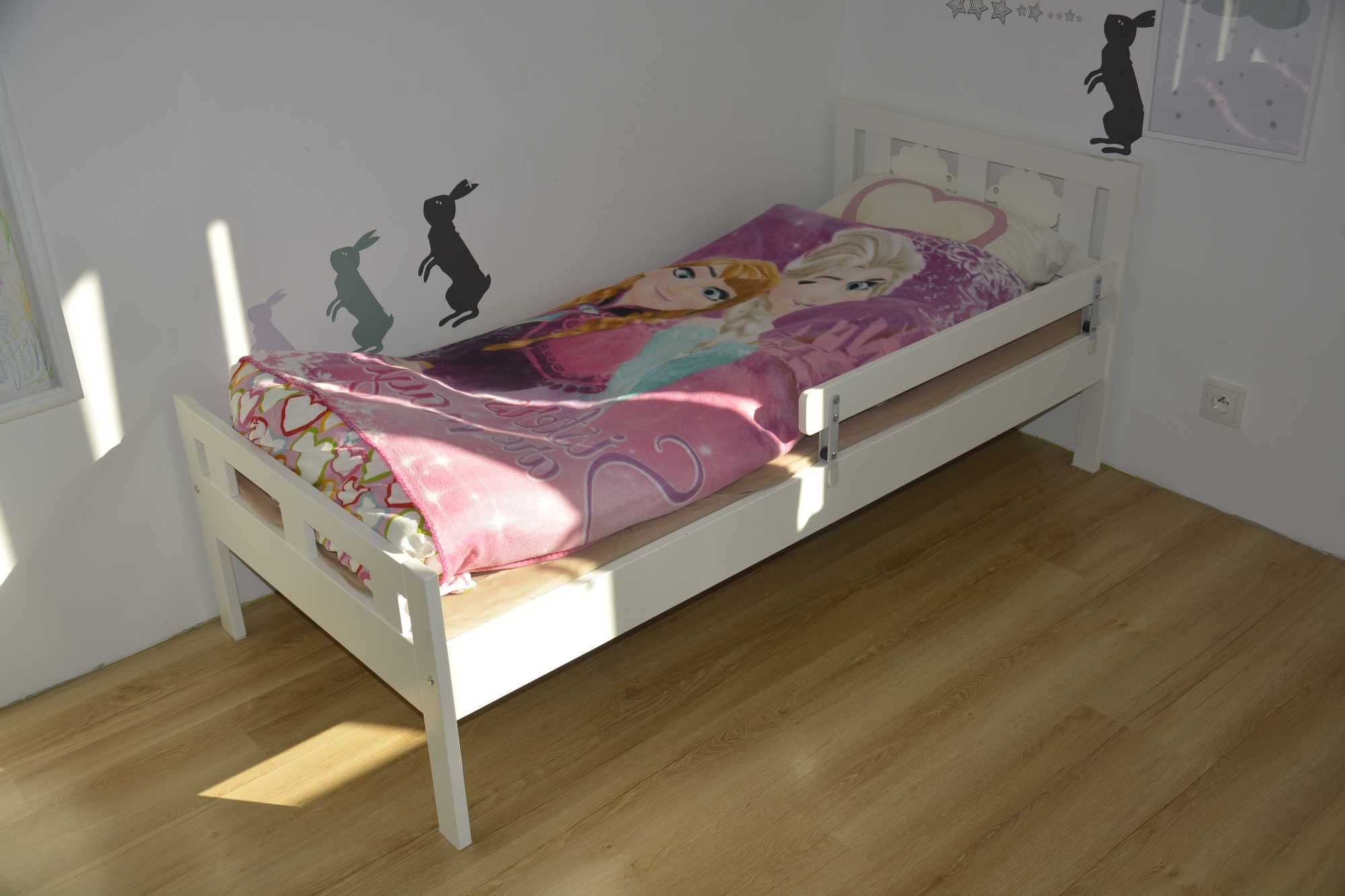 Łóżko KRITTER + materac + ochraniacz, rozmiar 70x160 cm - Straszyn