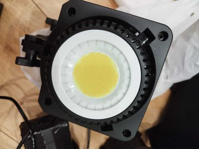 LED bicolor Sokani X100 100W c/ bolsa + 2 NP-F960 + 1 tripé