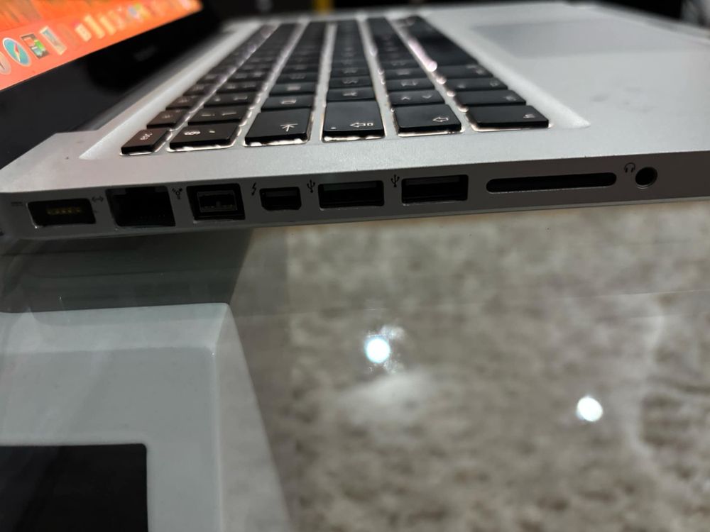 Macbook Pro ( 13-inch , Mod 2012 )