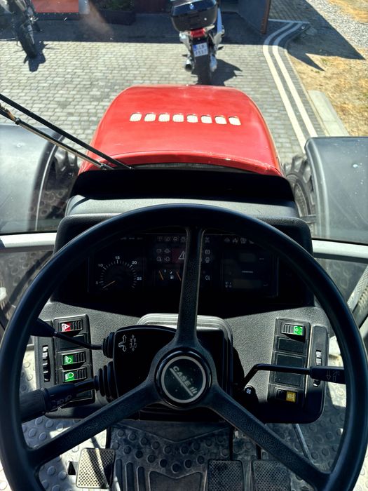 Ciągnik rolniczy Case CS 100