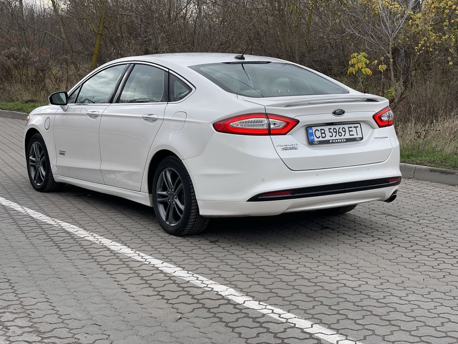 Продам Ford Fusion Plugin Hybrid (PHEV) TITANIUM