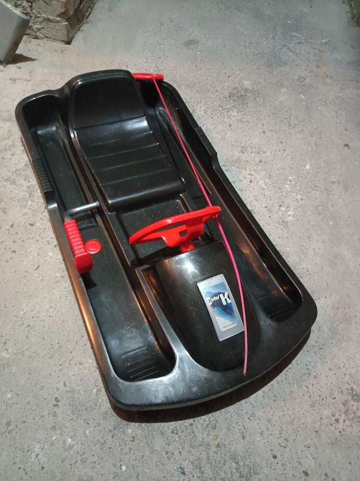 Sanki z kierownicą i hamulcem Nartosanki