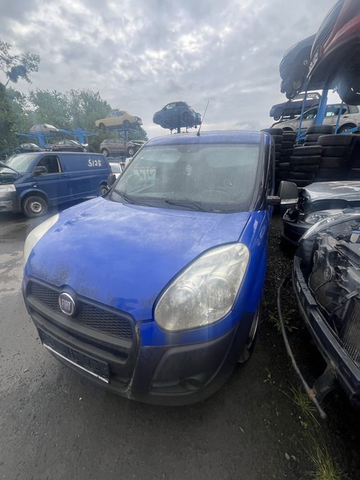Розбирається фіат добло 2008