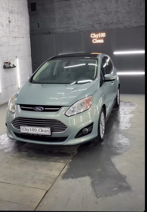 Ford c-max 2013 року