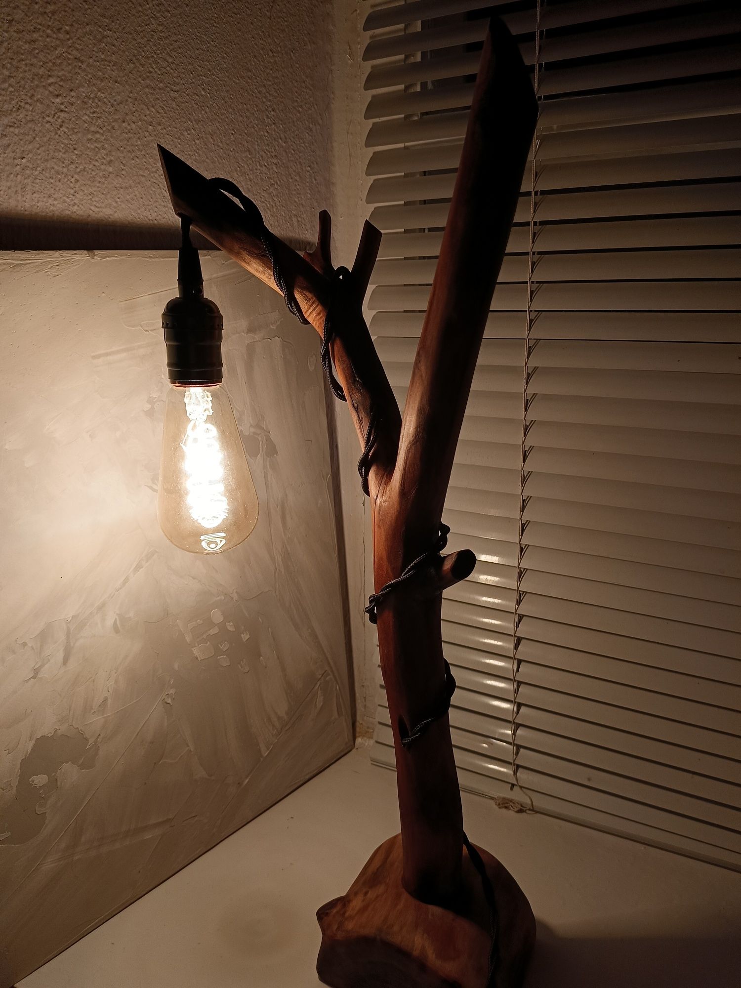 Лампа ЛОФТ з дерева