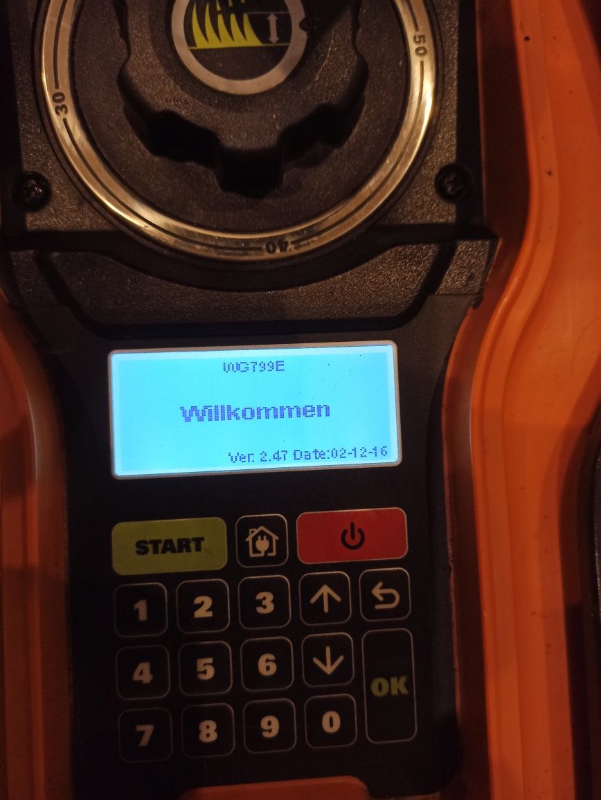 Robot koszący Worx WG799E