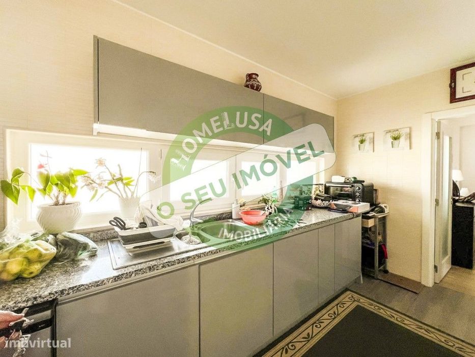 Apartamento T3 com garagem na Carapinheira