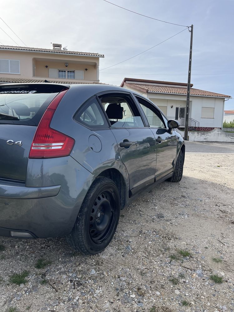 Citroen C4 2007.