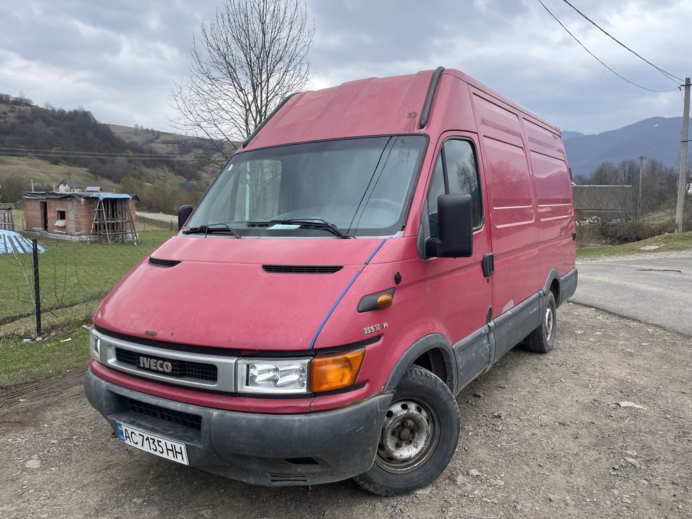 Iveco 35s13 3500 вага 2003 рік