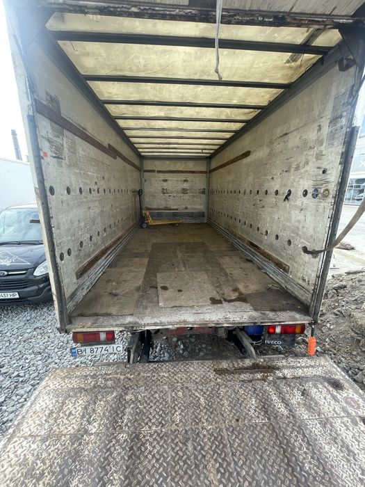 Преїзд вантажівка авто для переїзду вантажні перевезення переїзди