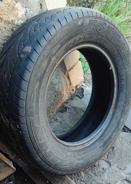 Продам летнюю резину для авто