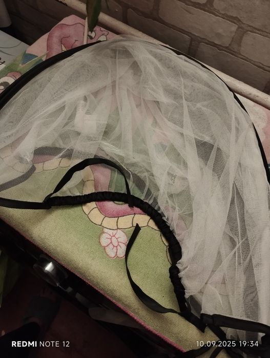 Продам москітну сітку в каляску