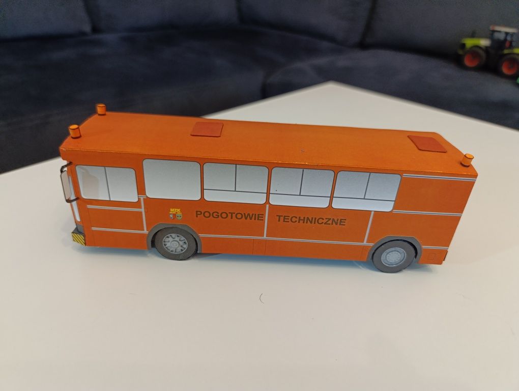 Model kartonowy duży autobus miejski  Jelcz M11 skala 1:43 pomoc drogo