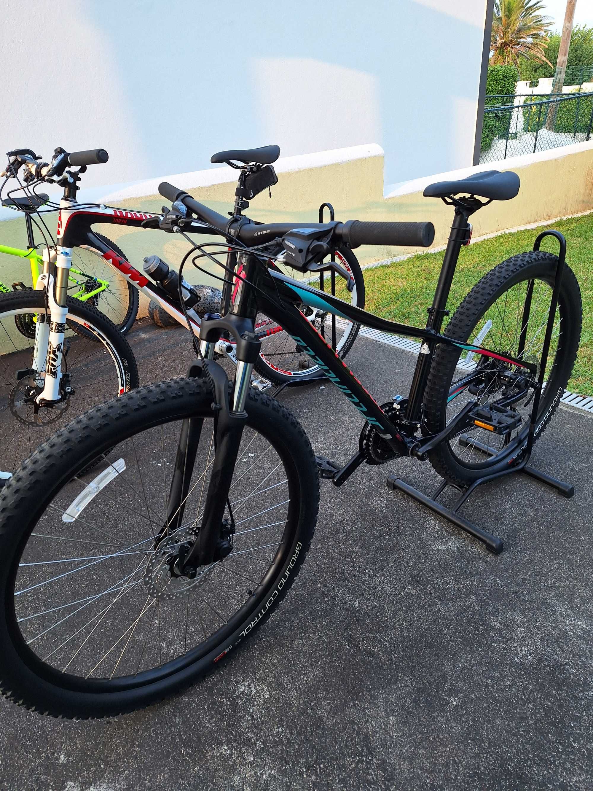Bicicleta SPECIALIZED estado novo