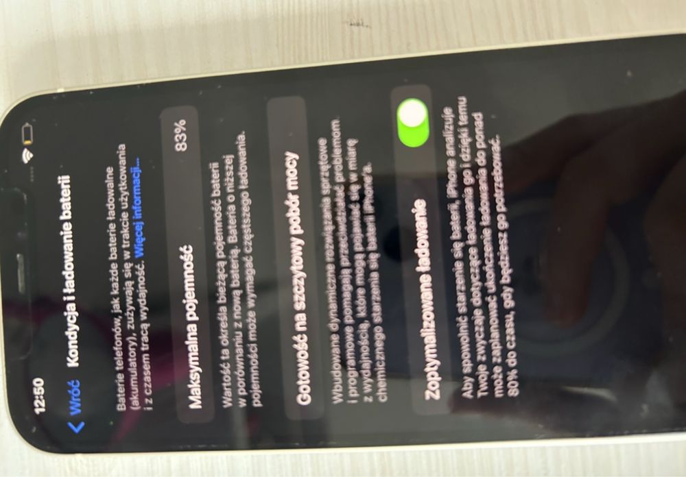 Iphone 12  w stanie bardzo  dobrym