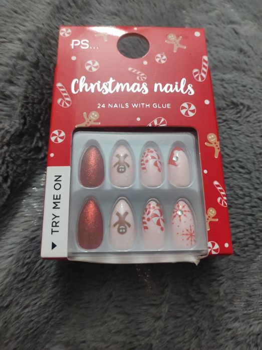 Świąteczne sztuczne paznokcie tipsy migdałki 24 szt