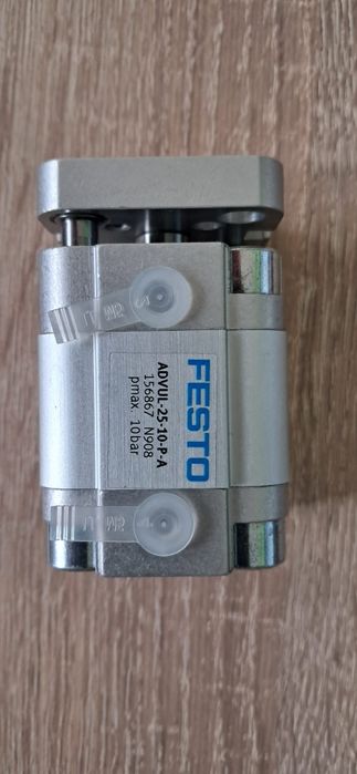 Siłowniki Festo nowe