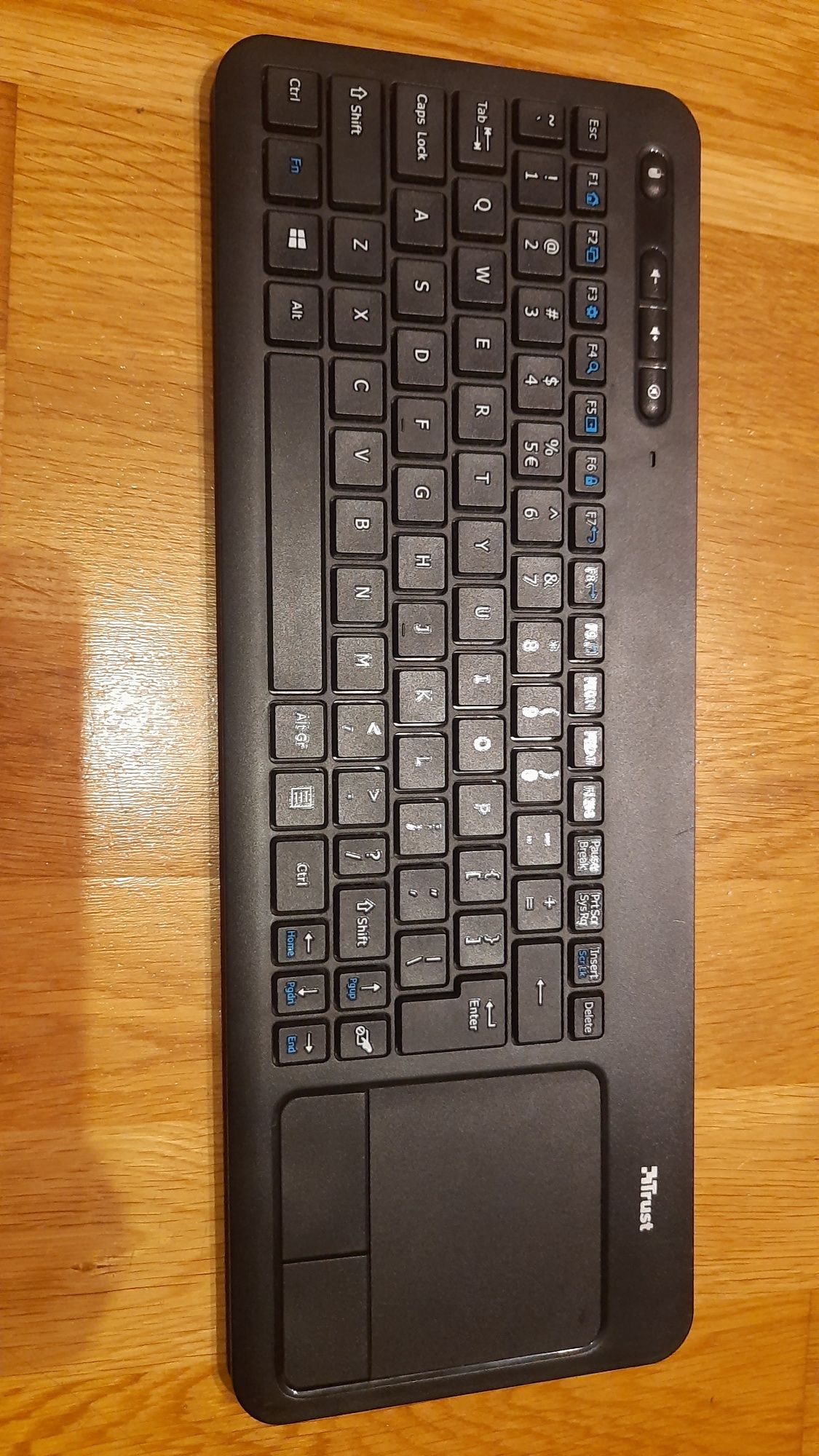 Klawiatura bezprzewodowa z touchpadem Trust