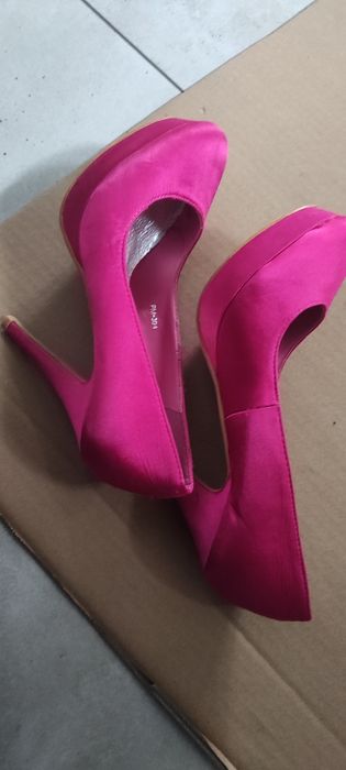 Szpilki różowe na platformie rozmiar 40