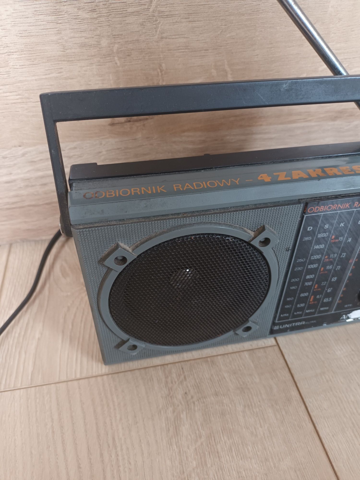 Radio Unitra Eltra Ania R-612