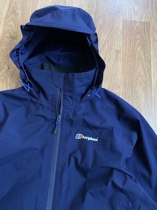 Жіноча куртка Berghaus з мембраною gore-tex