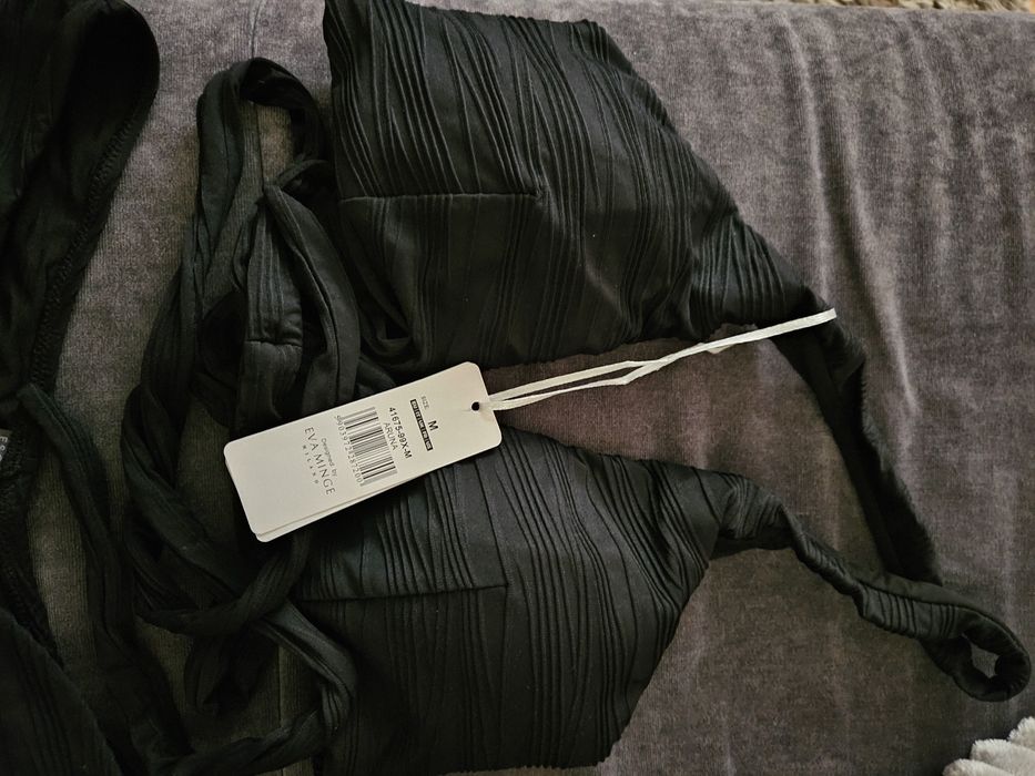 Sprzedam strój Esotiq Aruna