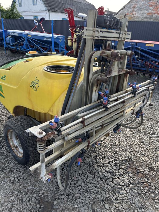 Оприскувач Projet Sprayers 600 літрів 8 метрів захват на гідро насосі