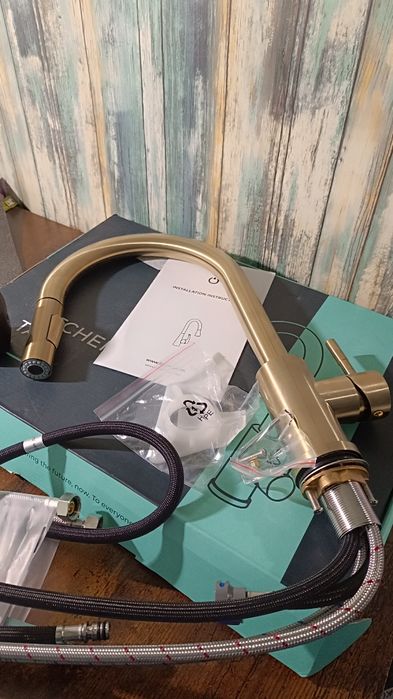 Bateria umywalkowa z wyjmowana wylewka