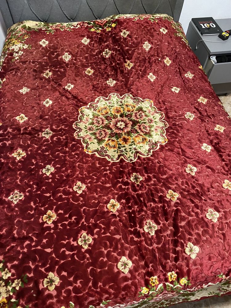 Carpete / Colcha de veludo vintage italiana 195x220