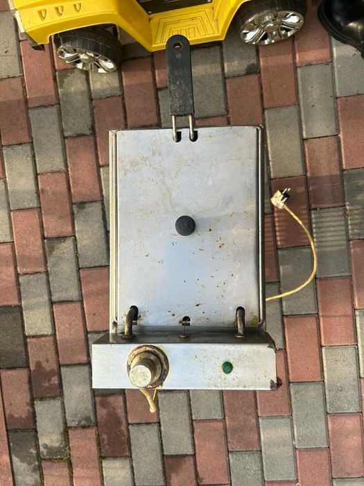 Фритюрниця електрична