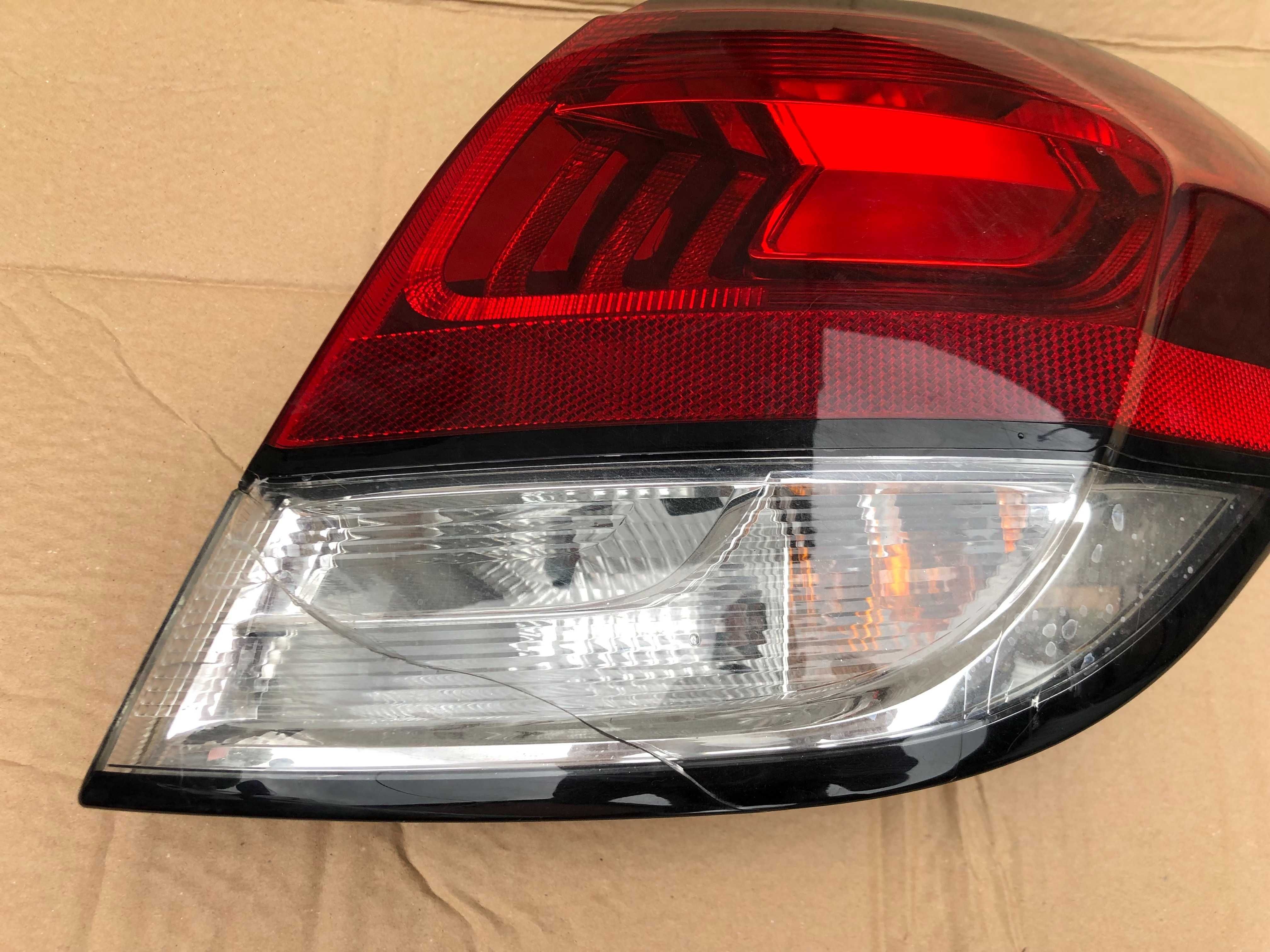 Lampa tylna Citroen C4 II lift