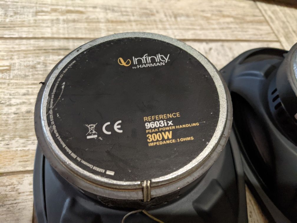 Infinity REF 9603IX, овалы динамики в авто.