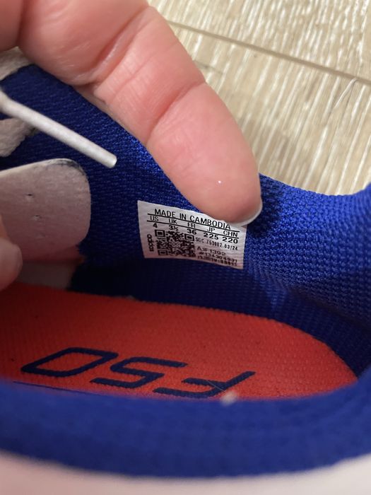 Футзалки adidas 35,5 розмір