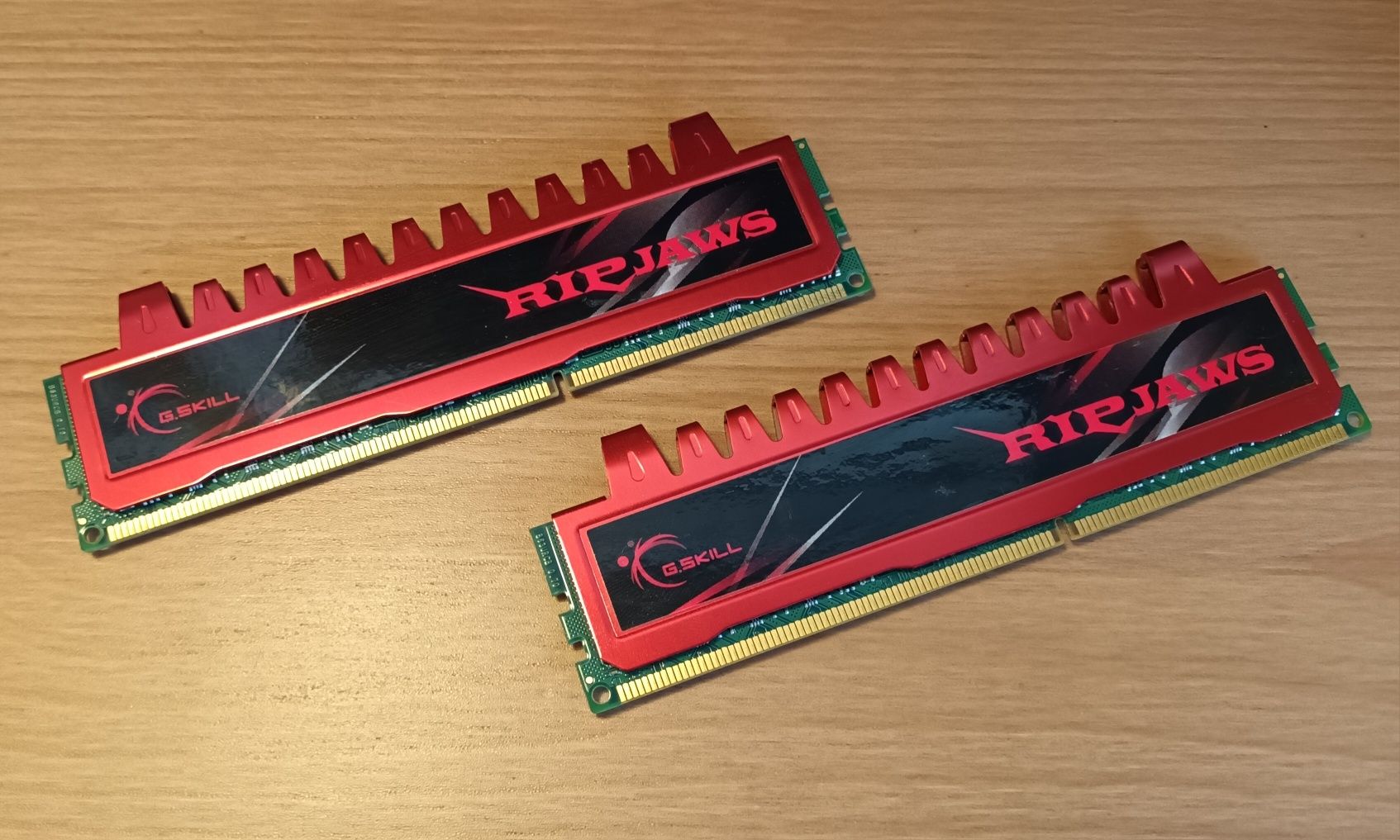 Kit de 4 Gb (2 x 2 Gb) DDR3 1600 Mhz GSkill RipJaws