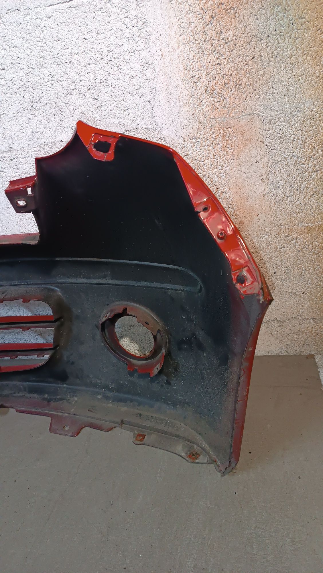 Vendo parachoque de frente Nissan micra 3 ano 2003/10