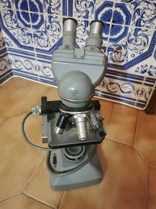 Microscópio profissional para destralhar