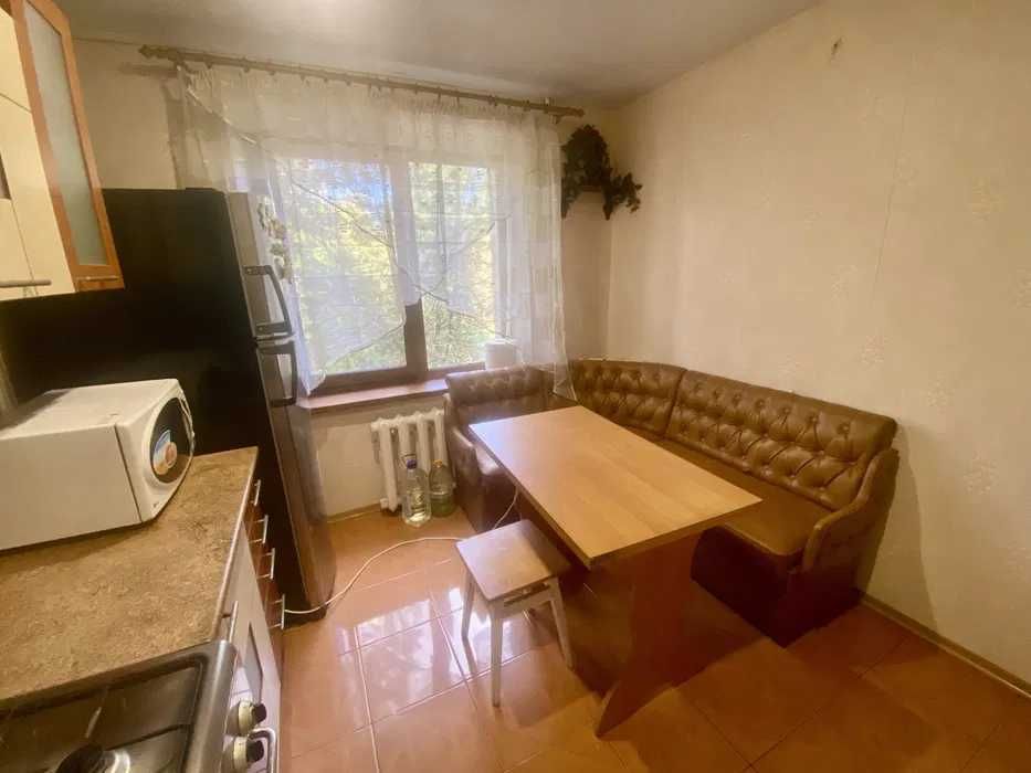 Продам 3и кімнатну квартиру 65м2 на  Тополі 1, буд.15 навпроти ТЦТерра