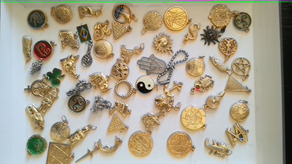 Pendentes para colares muito variados e novos.