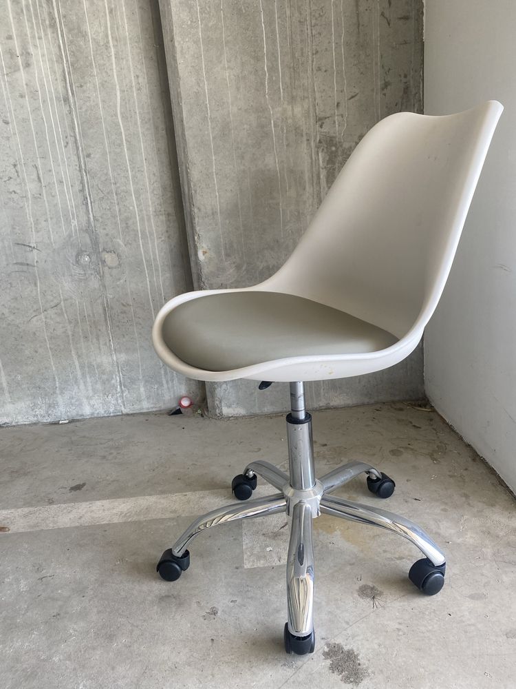 Krzesełko biurkowe białe szare regulowane Pansy