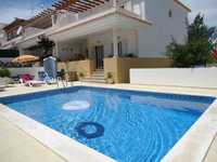 moradia c/piscina privada Armaçao pera/Algarve/450metro ditancia praia