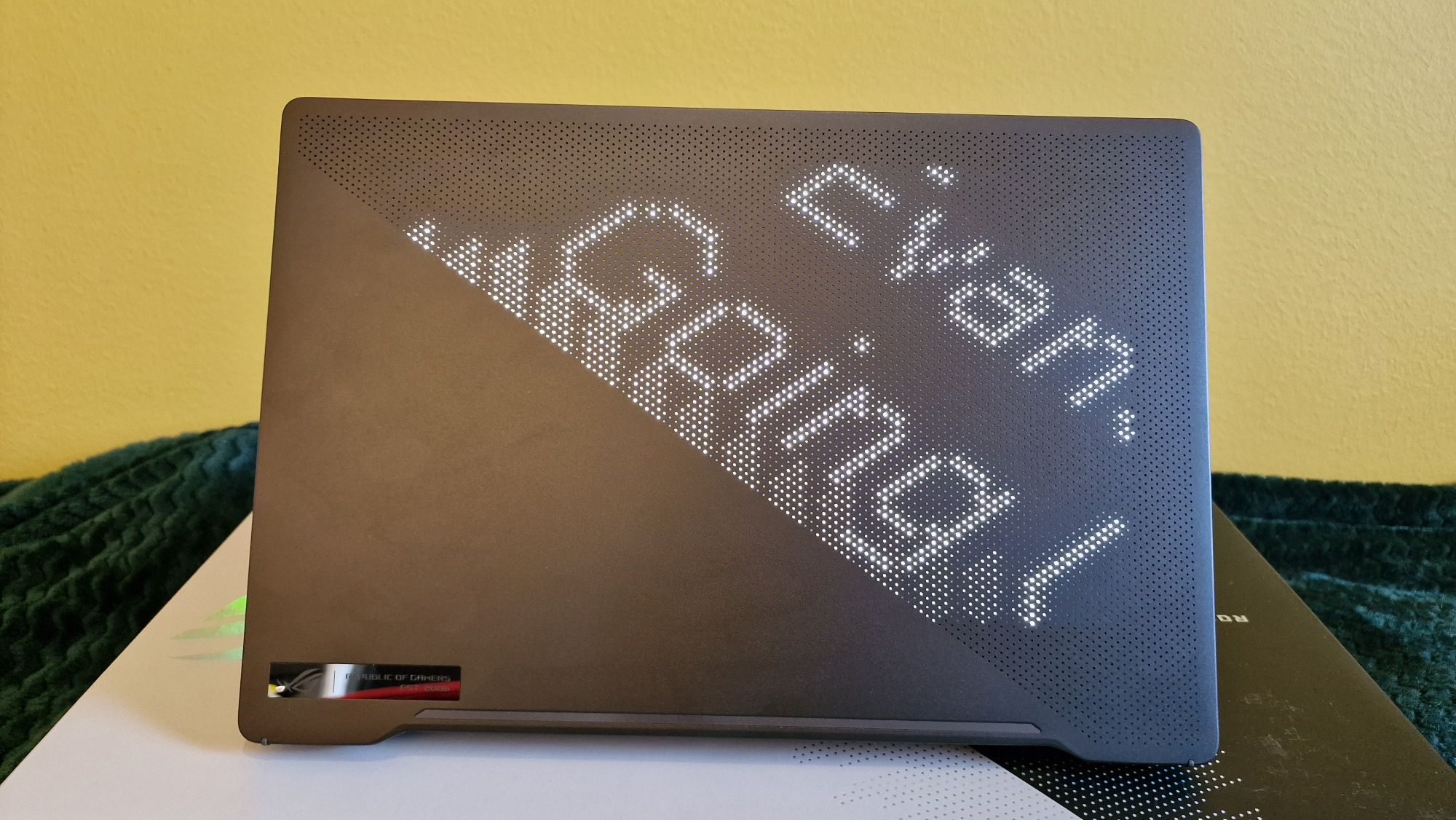 Laptop Asus ROG Zephyrus G14, RTX 3050Ti, ekran 2K 120Hz