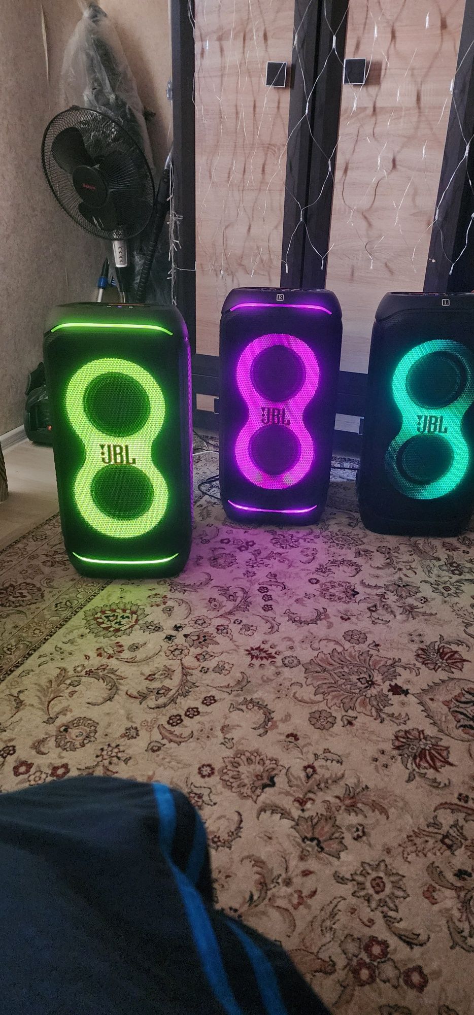 JBL  PartyBox stage 320