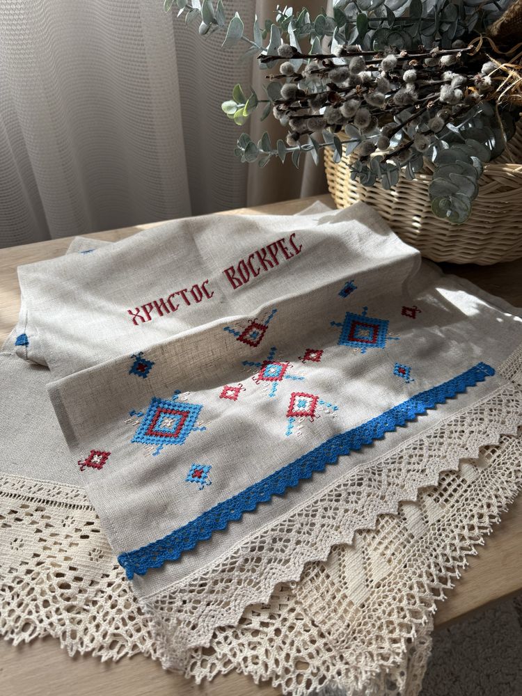 Вишитий рушник великодній на льоні на кошик