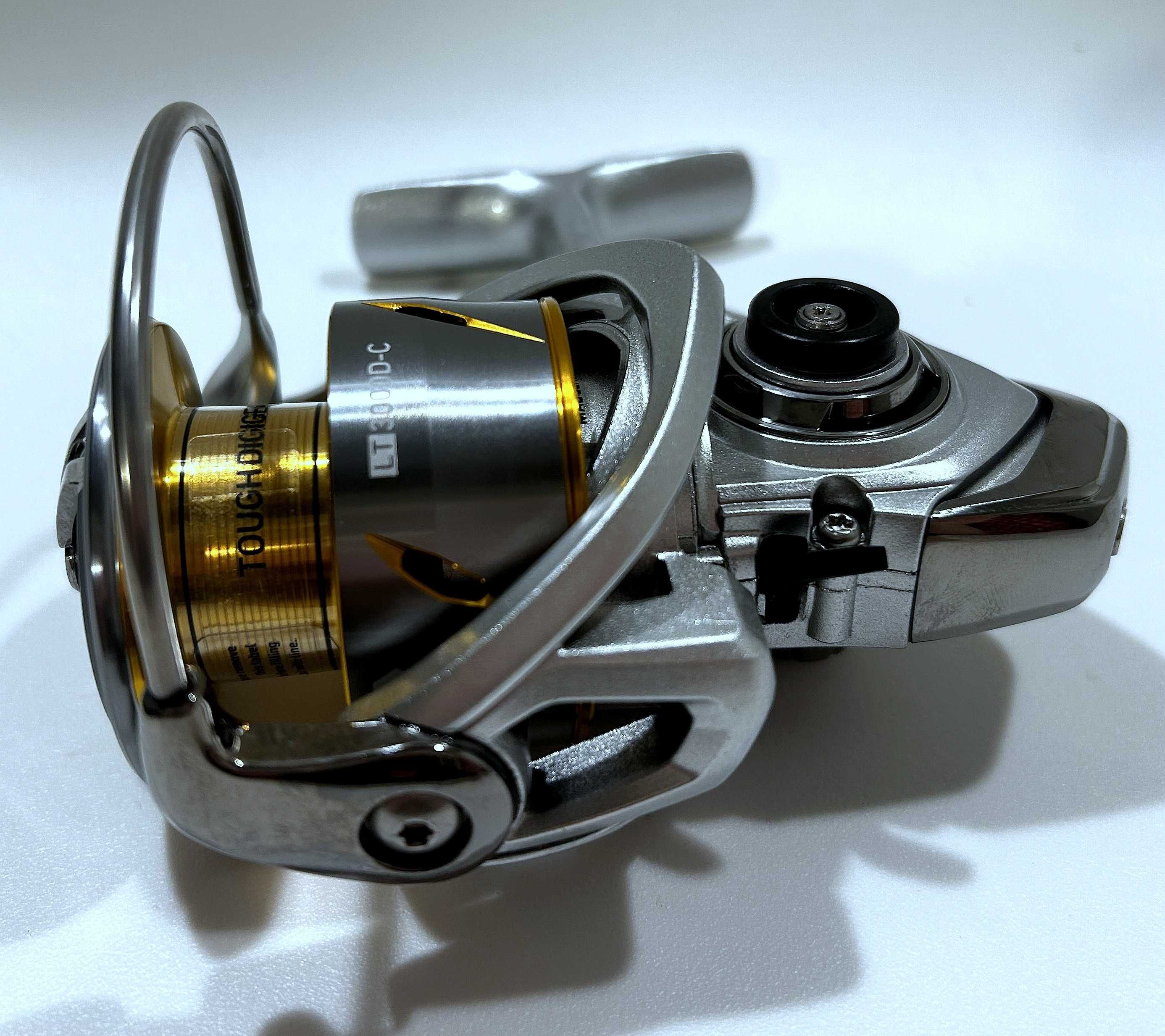 Kołowrotek Daiwa 21 Freams LT 3000D-C